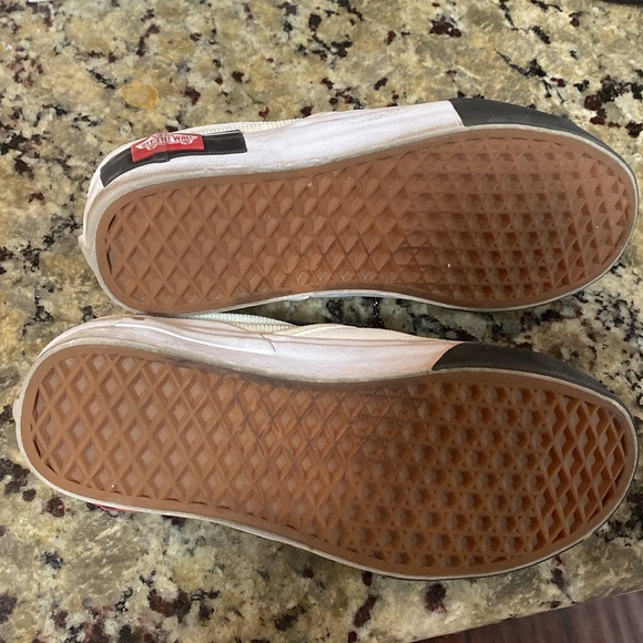 RARE- White suede with black, deconstructed slip on Vans - Picture 8 of 8